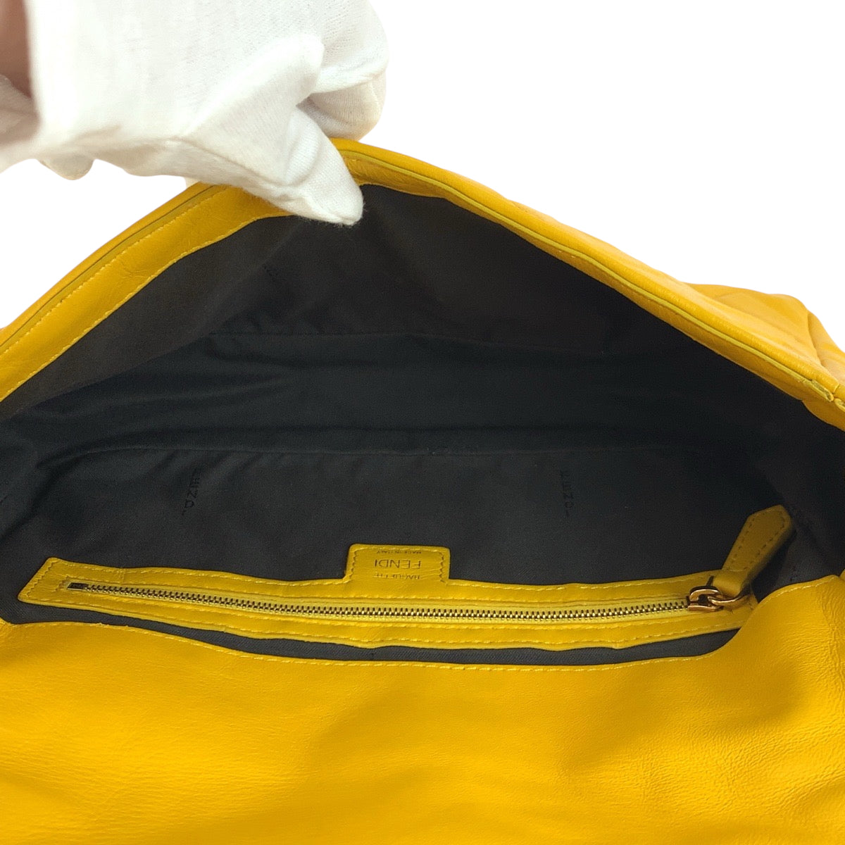 17605
FENDI フェンディ ズッカ マンマバケット イエロー ゴールド金具 レザー 8BR600 ショルダーバッグ メッセンジャーバッグ メンズ ABP134