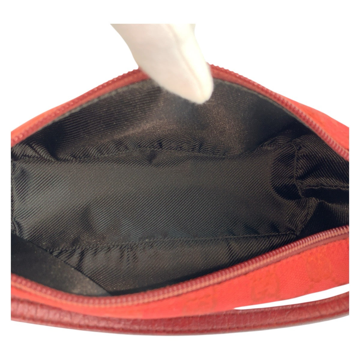 17606
GUCCI グッチ レッド シルバー金具 GGキャンバス / レザー 07198 ハンドバッグ アクセサリーポーチ  レディース