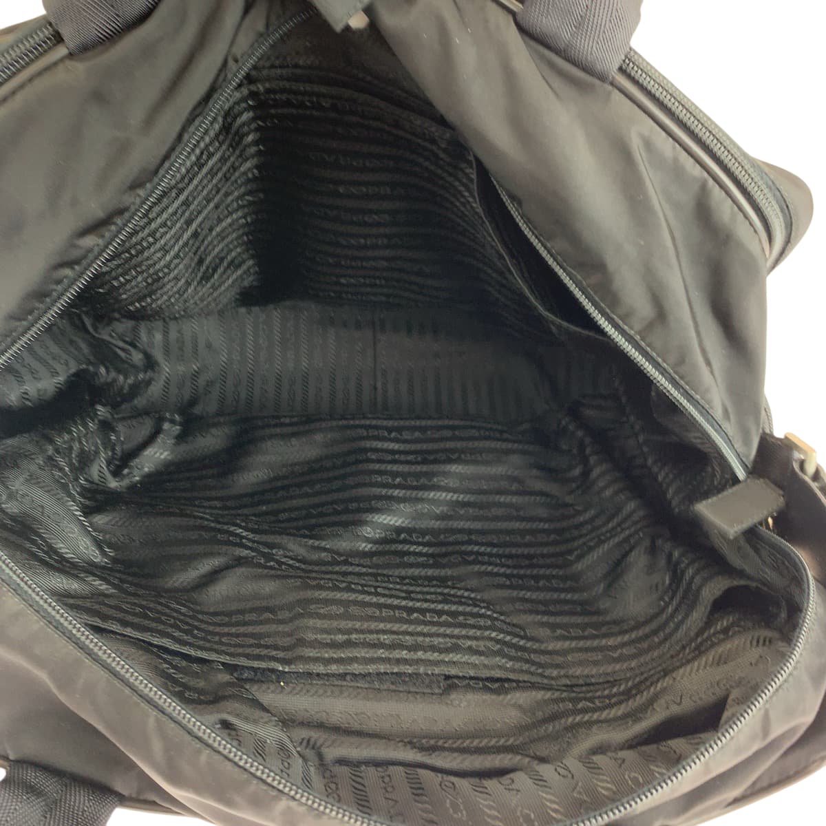 17613
PRADA プラダ テスート 三角ロゴプレート ブラック 黒 シルバー金具 ナイロン V453S ビジネスバッグ ショルダーバッグ 2way  メンズ ABP46
