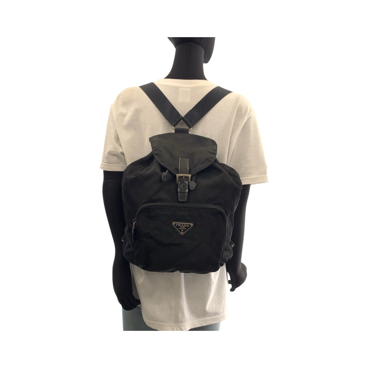 17618
PRADA プラダ テスート 三角ロゴプレート ブラック 黒 シルバー金具 ナイロン / レザー リュック・デイパック バックパック レディース AB39