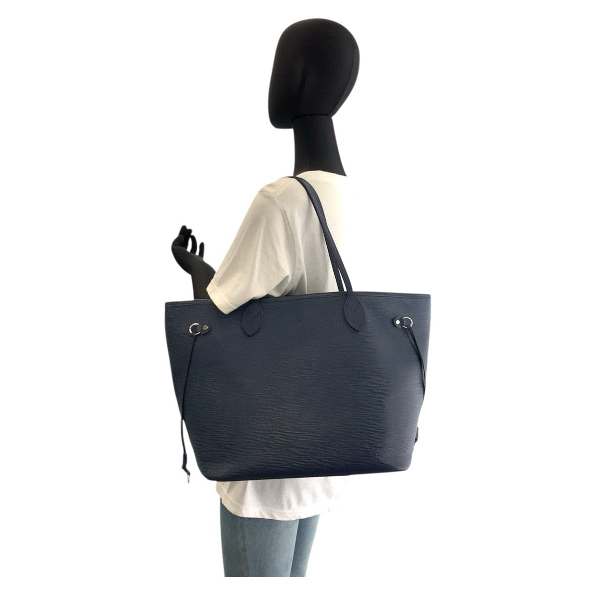 17626
LOUIS VUITTON ルイヴィトン エピ ネヴァーフルMM ネイビー シルバー金具 レザー M40885 トートバッグ ショルダーバッグ  レディース ABP120