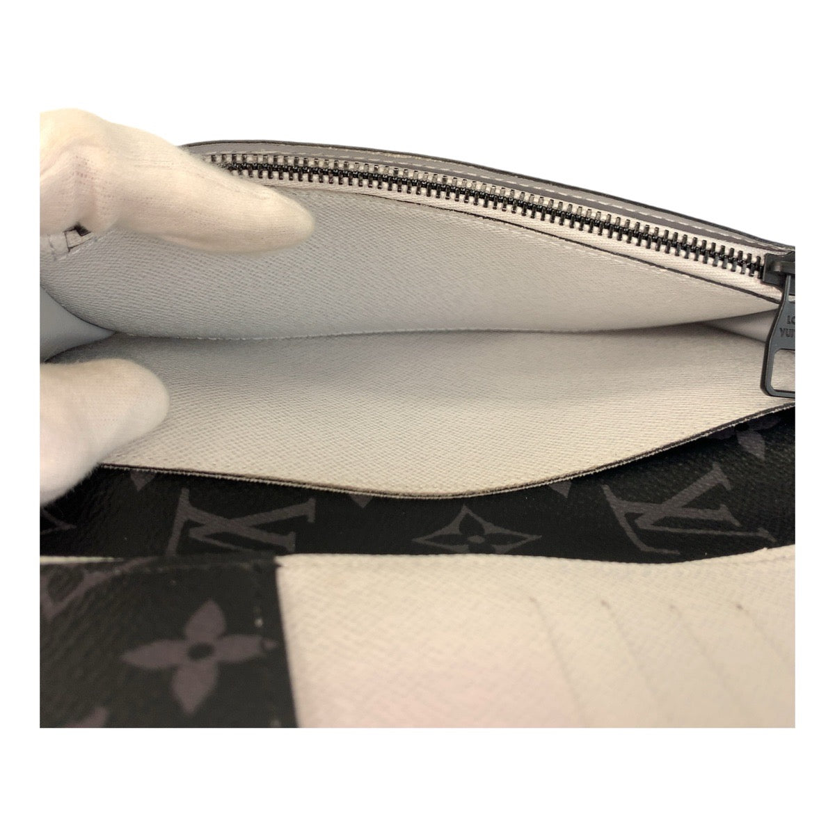 17644
LOUIS VUITTON ルイヴィトン エピ モノグラム エクリプス ポルトフォイユ ブラザ ネイビー ホワイト レザー M81371 長財布 ロングウォレット  メンズ ABP52