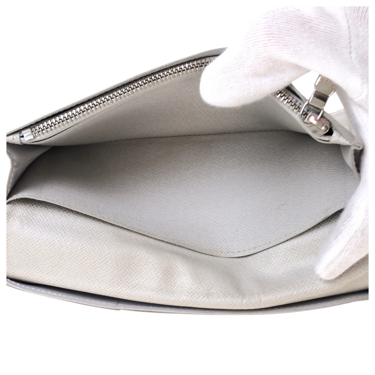17645
LOUIS VUITTON ルイヴィトン タイガラマ ポルトフォイユ ブラザ アンタークティカ ホワイト シルバー金具 PVC / レザー M30298 長財布 ロングウォレット  メンズ