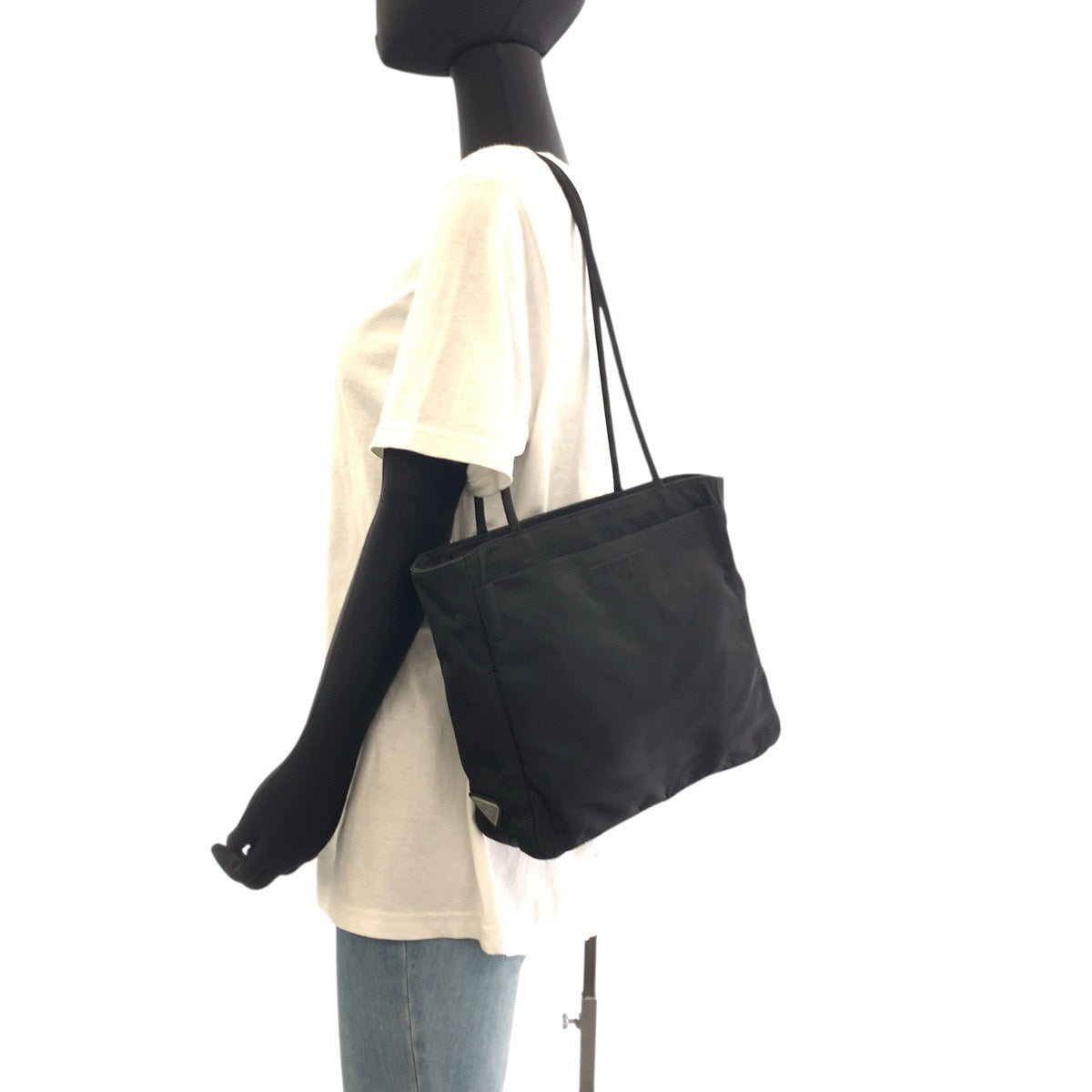 17668
PRADA プラダ テスート 三角ロゴプレート ブラック 黒 シルバー金具 ナイロン トートバッグ ショルダーバッグ  レディース ABP32