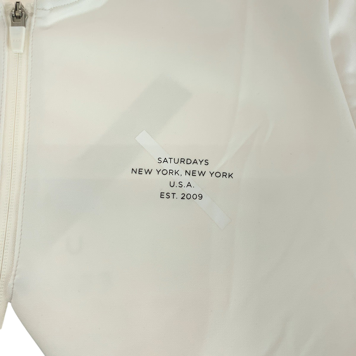 17720
SATURDAYS NEW YORK CITY サタデーズ ニューヨーク シティ Origins DN JP Light Sweat サイズXL ホワイト ブラック シルバー金具 ポリエステル BGM 12040 A ジャージ パーカー  メンズ A14