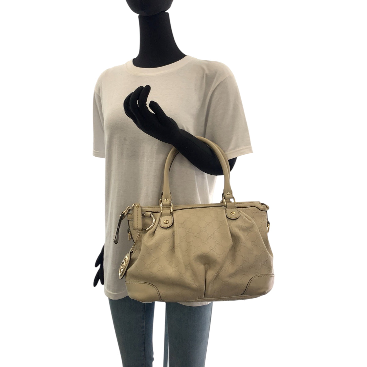 17748
GUCCI グッチ グッチシマ スーキー アイボリー ゴールド金具 レザー 247902 ショルダーバッグ ハンドバッグ 2way  レディース AB39