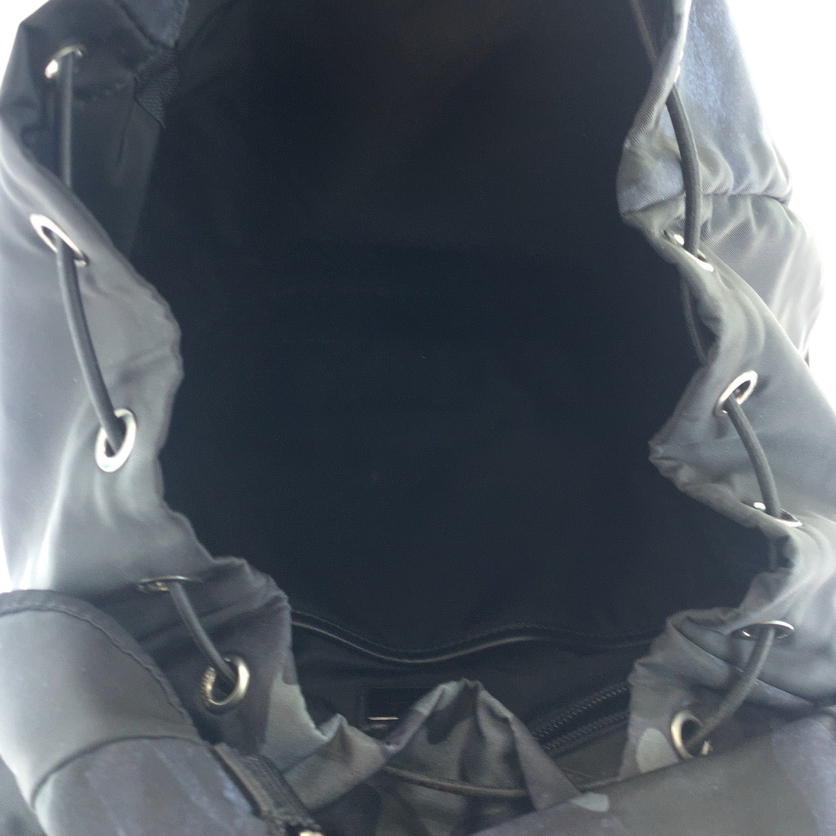 17750
PRADA プラダ カモフラ柄 三角ロゴプレート ブラック ブルー グレー シルバー金具 ナイロン 2VZ135 リュックサック バックパック  メンズ ABP63