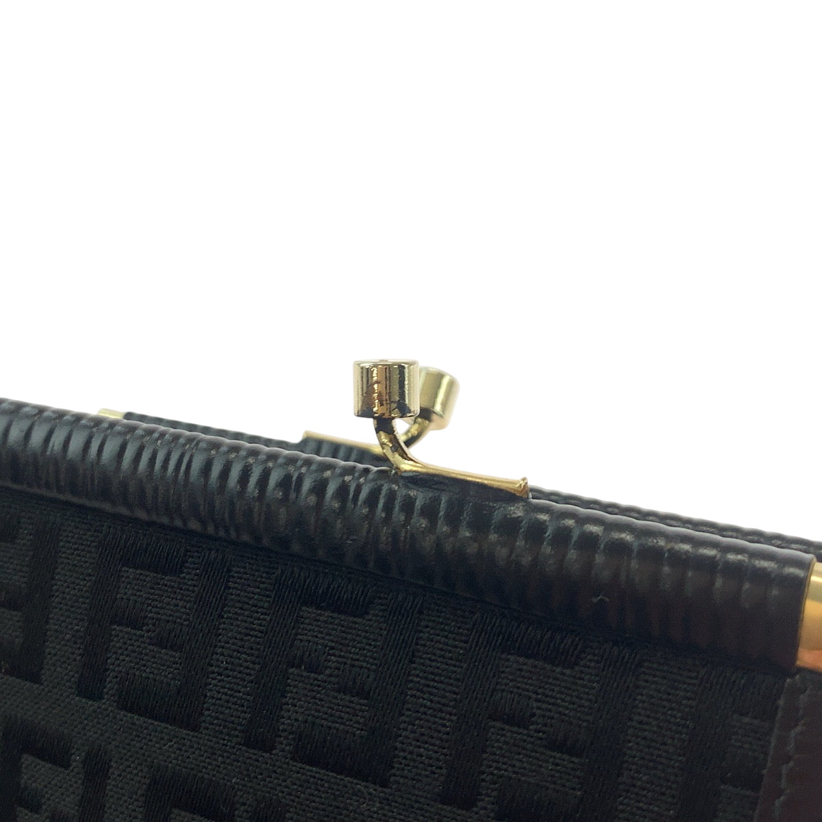 17753
FENDI フェンディ ヴィンテージ ズッカ ブラック 黒 ゴールド金具 キャンバス コインケース コンパクトウォレット  レディース ABP9