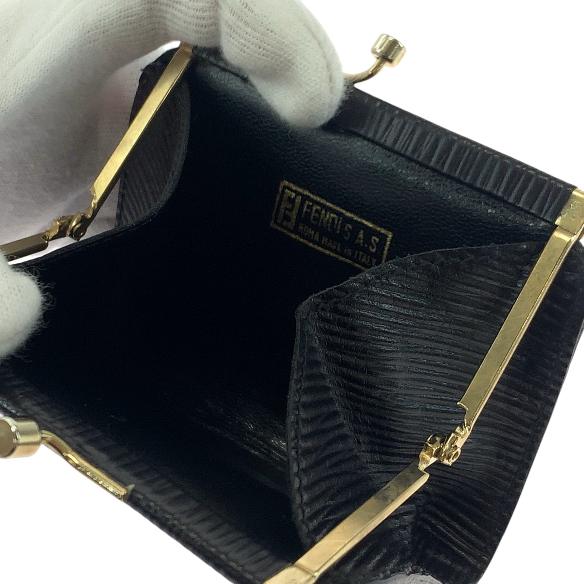 17754
FENDI フェンディ ヴィンテージ ズッカ ブラック 黒 ゴールド金具 キャンバス コインケース コンパクトウォレット  レディース A14