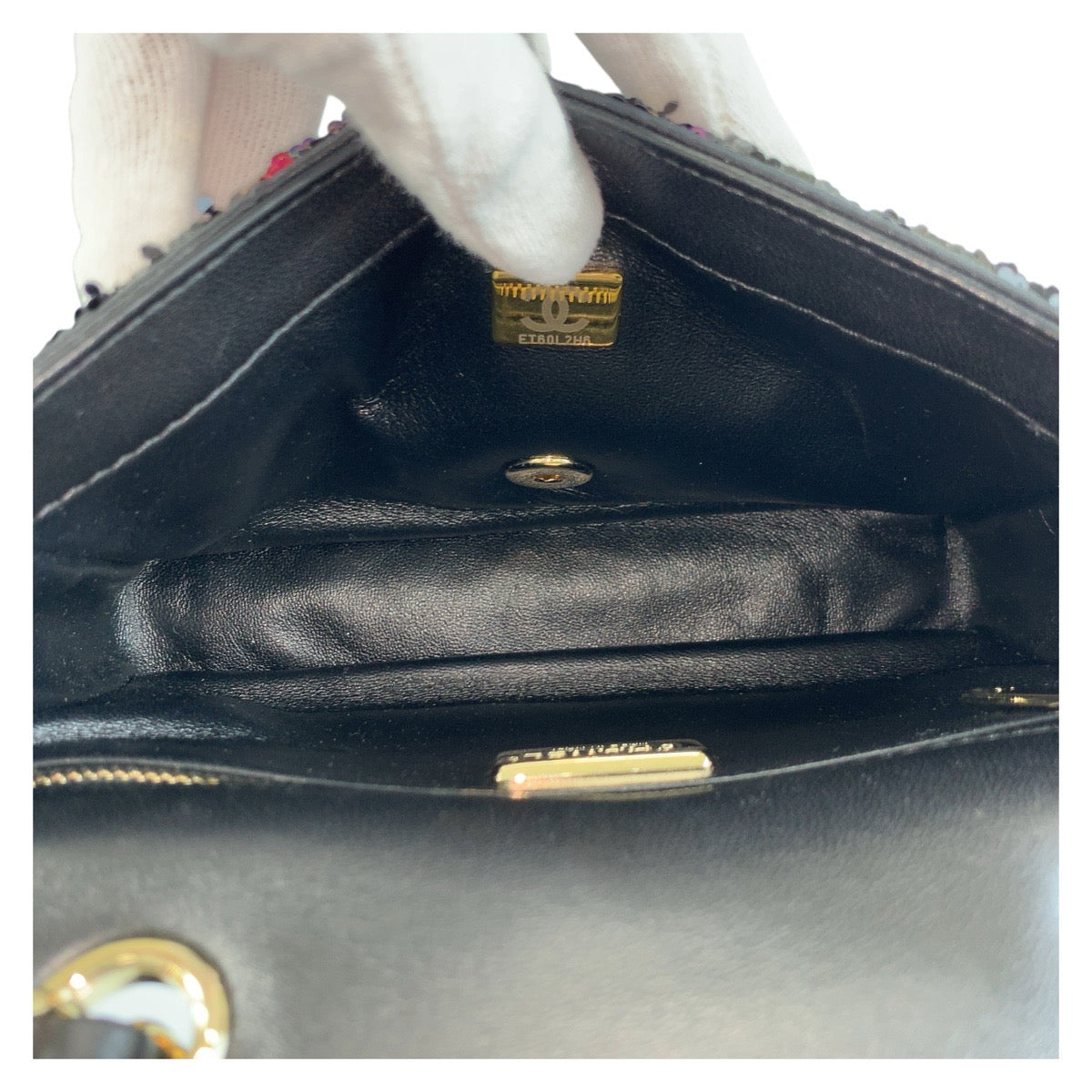 17757
CHANEL シャネル ココマーク ターンロック スパンコール ブラック 黒 マルチカラー ゴールド金具 ラムスキン チェーンショルダーバッグ レディース S648