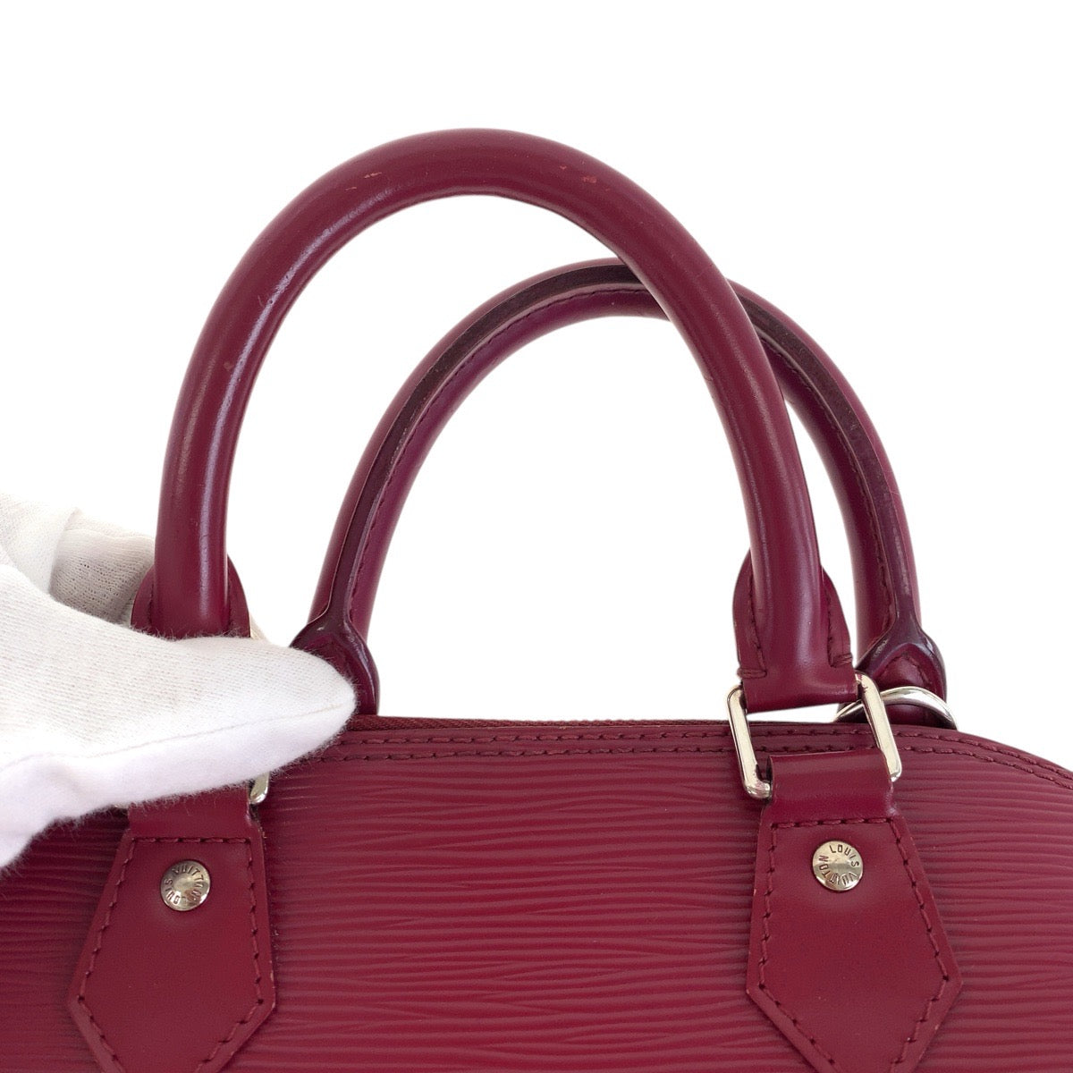 17762
LOUIS VUITTON ルイヴィトン エピ アルマ フューシャ ワインレッド ボルドー シルバー金具 レザー M40490 ハンドバッグ レディース ABP76
