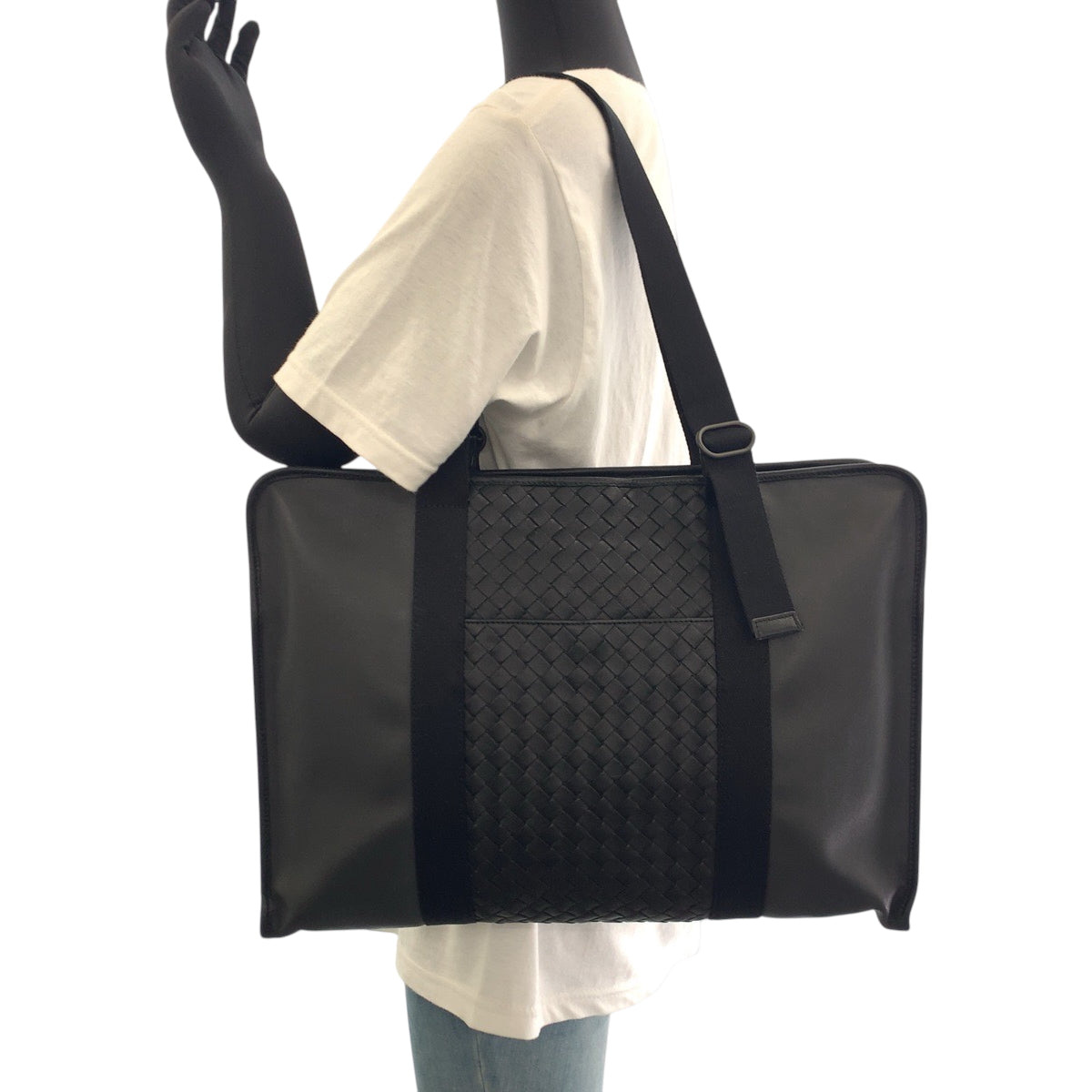 17765
BOTTEGAVENETA ボッテガヴェネタ イントレチャート ブラック 黒 シルバー金具 レザー ビジネスバッグ トートバッグ ショルダーバッグ  メンズ A77