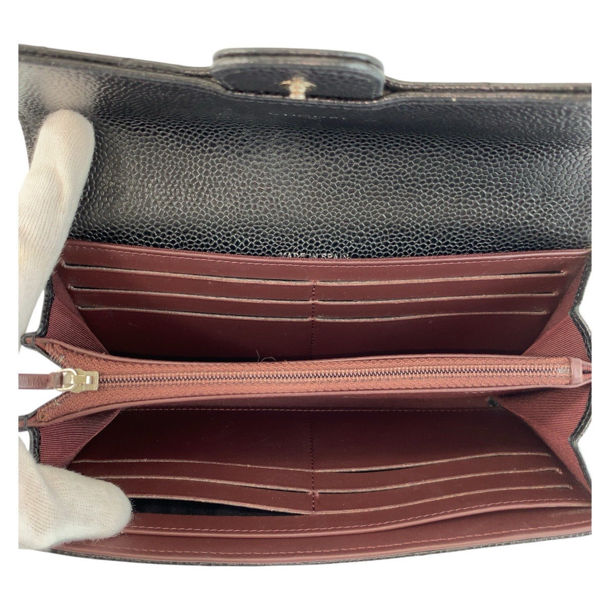 17777
CHANEL シャネル マトラッセ ココマーク ブラック 黒 シルバー金具 キャビアスキン 長財布 ロングウォレット  レディース ABP85