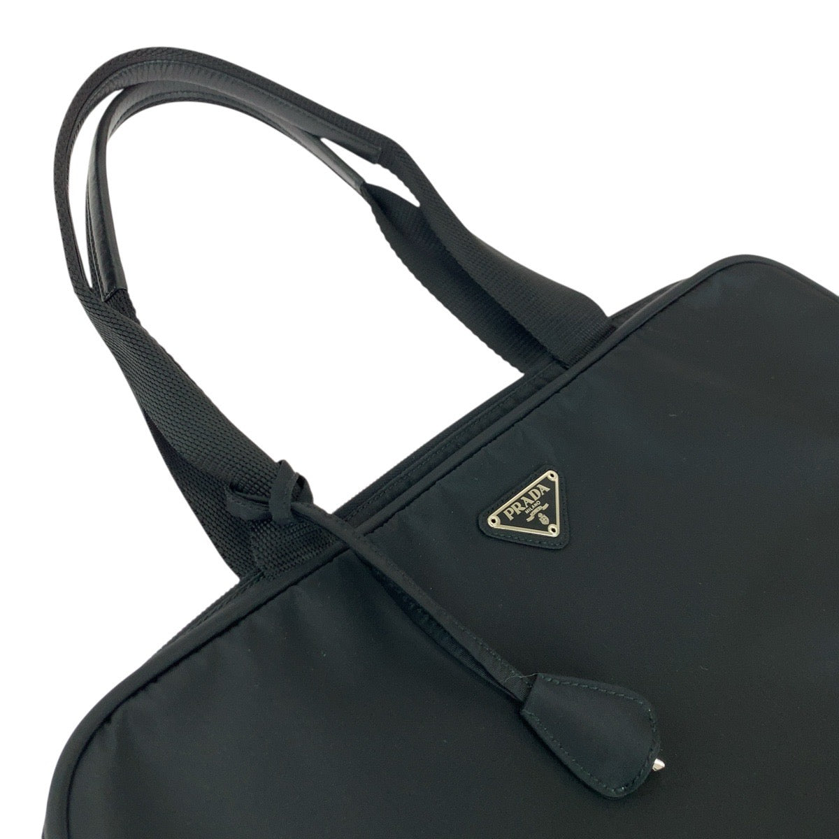 17781
PRADA Tessuto Triangle Logo Plate Black Silver Hardware Nylon Shoulder Bag Tote Bag Ladies A48