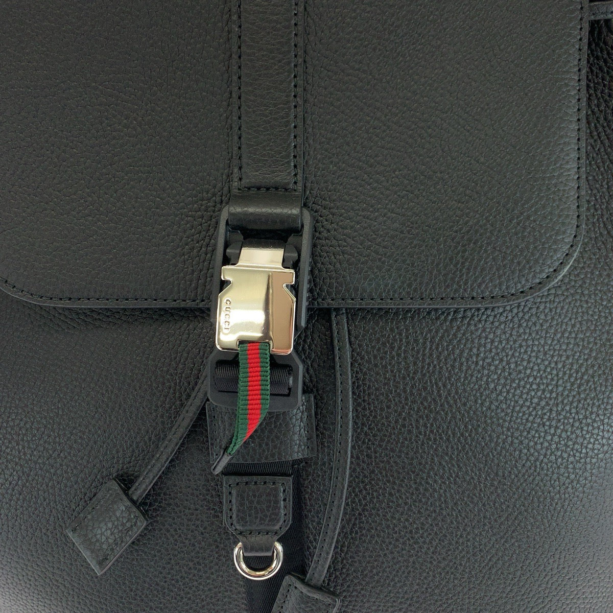 17794
GUCCI グッチ 現行 ミディアム ブラック 黒 シルバー金具 レザー 816750 リュックサック バックパック メンズ S280