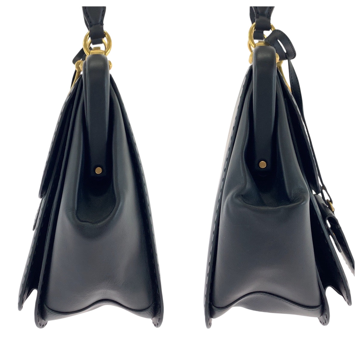 17797
GUCCI グッチ リミテッドエディション スターラップ ブラック 黒 ゴールド金具 レザー 303888 ハンドバッグ ミラー付き  レディース A62