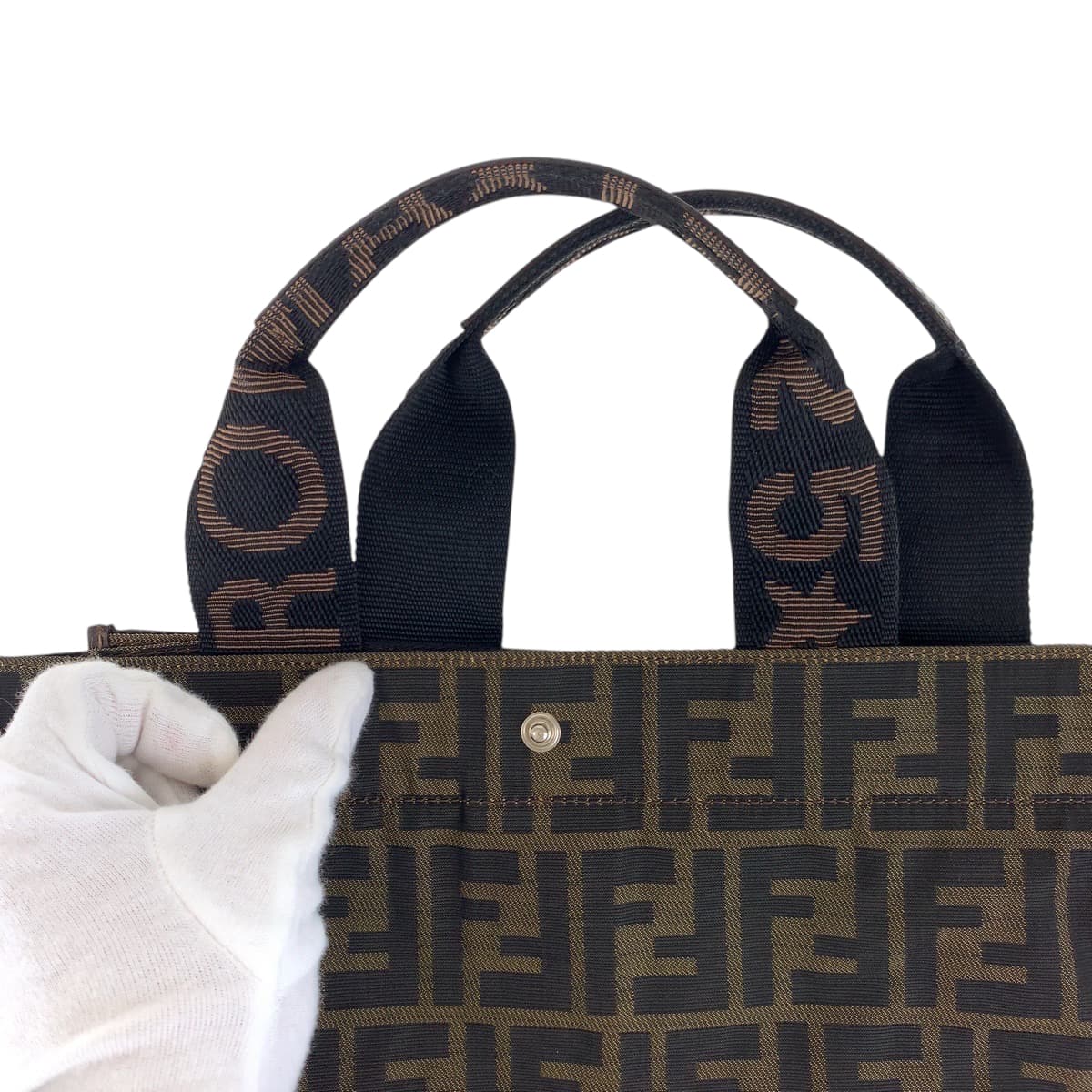 17811
FENDI フェンディ ズッカ 折りたたみ ブラウン シルバー金具 キャンバス / レザー トートバッグ ハンドバッグ  レディース A35