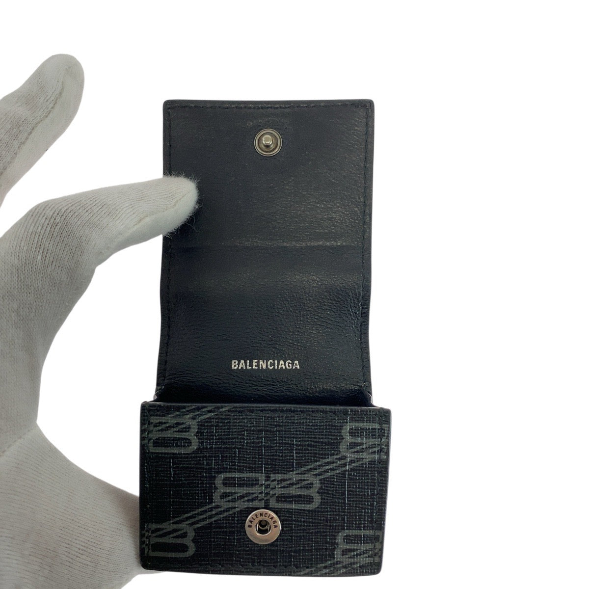 17825
BALENCIAGA バレンシアガ BBモノグラム ブラック 黒 シルバー金具 PVC 702589 1061 エアポッズケース AirPodsケース 男女兼用  メンズ ABP35