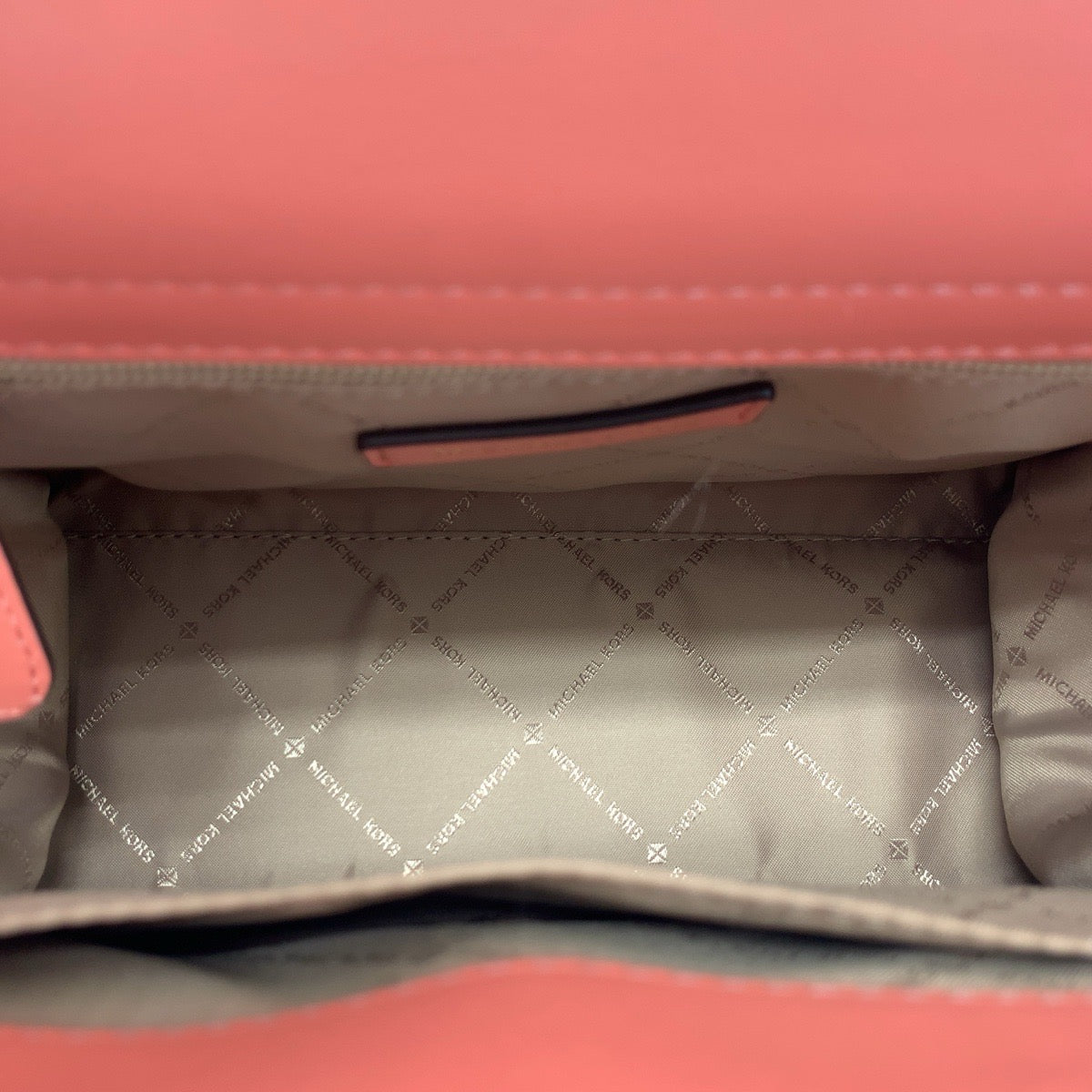 17838
Michael Kors マイケルコース ロゴ ピンク ホワイト ゴールド金具 レザー 35S2GNMS8T ショルダーバッグ ハンドバッグ 2way レディース N25