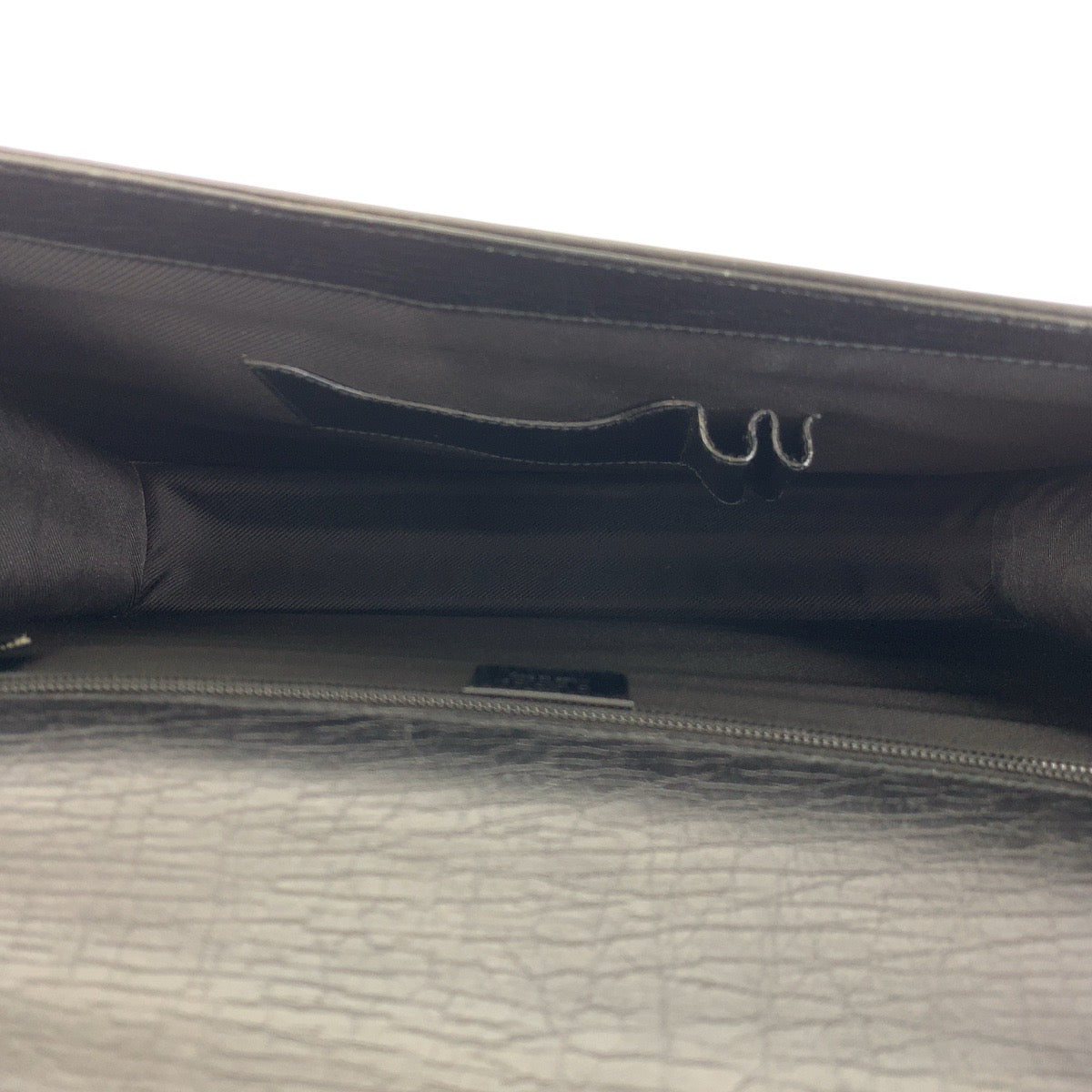 17846
GUCCI グッチ ブラック 黒 シルバー金具 レザー 34044 ビジネスバッグ ブリーフケース  メンズ A78