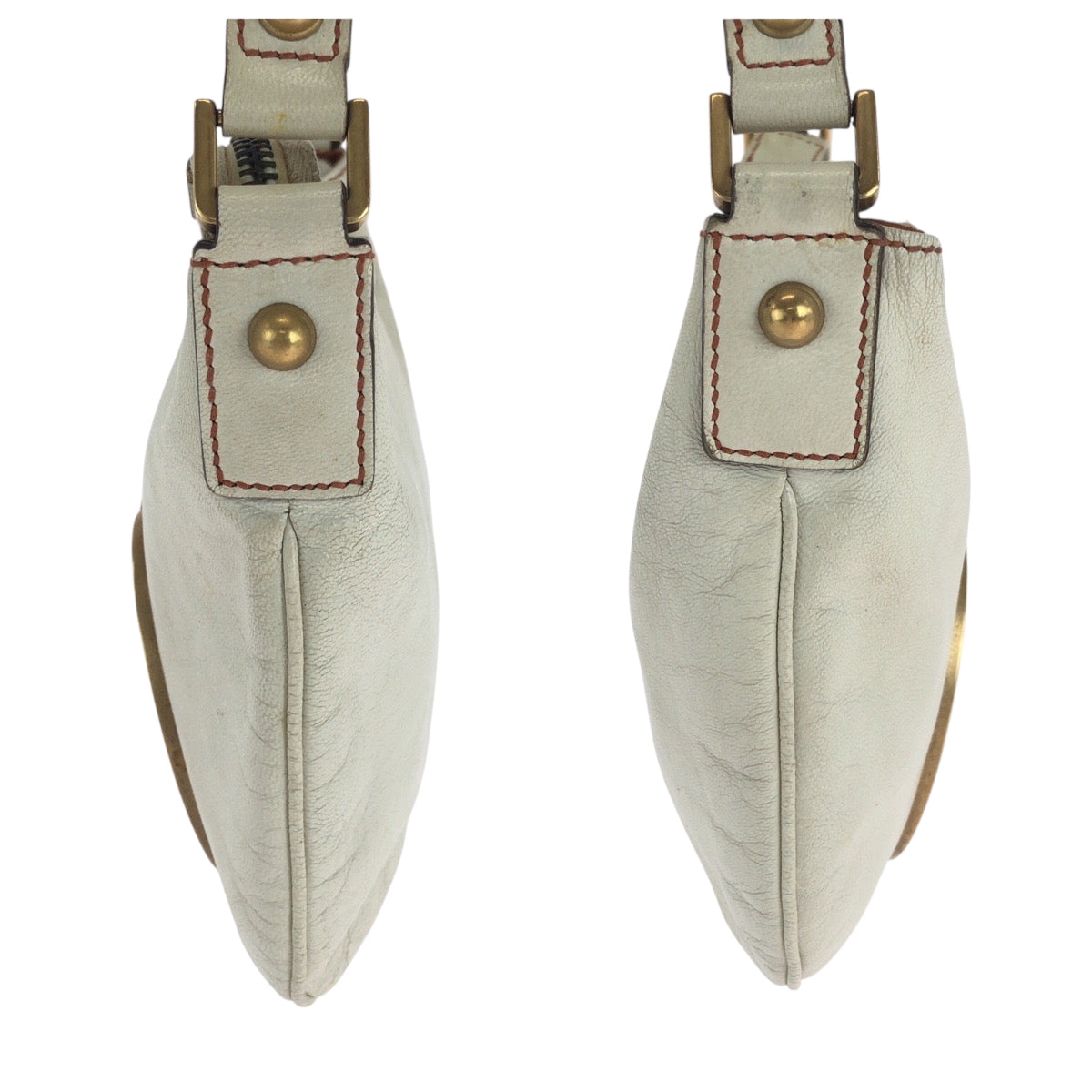 17892
GUCCI グッチ ソーホー インターロッキング ホワイト ゴールド金具 レザー 121552 ホーボー ショルダーバッグ 肩掛け  レディース AB52