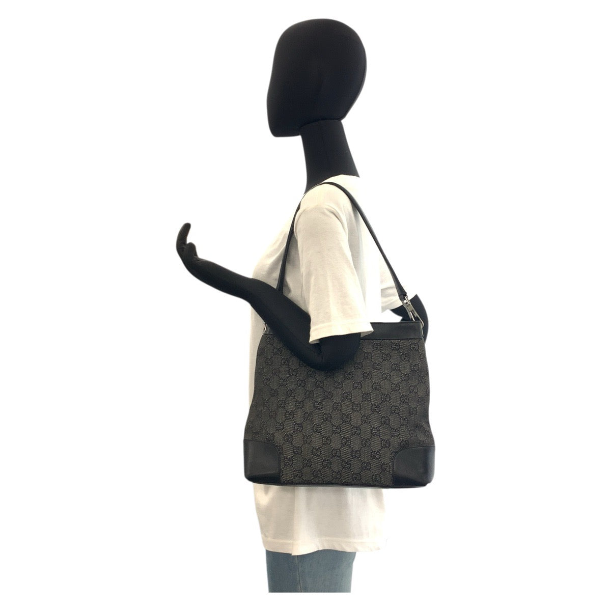 17895
GUCCI グッチ ブラック 黒 シルバー金具 GGキャンバス / レザー 143745 ショルダーバッグ レディース ABP35