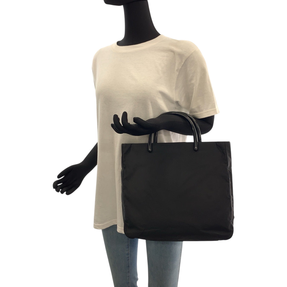 17902
PRADA Tessuto Triangle Logo Plate Black Silver Hardware Nylon Tote Bag Handbag Ladies ABP25