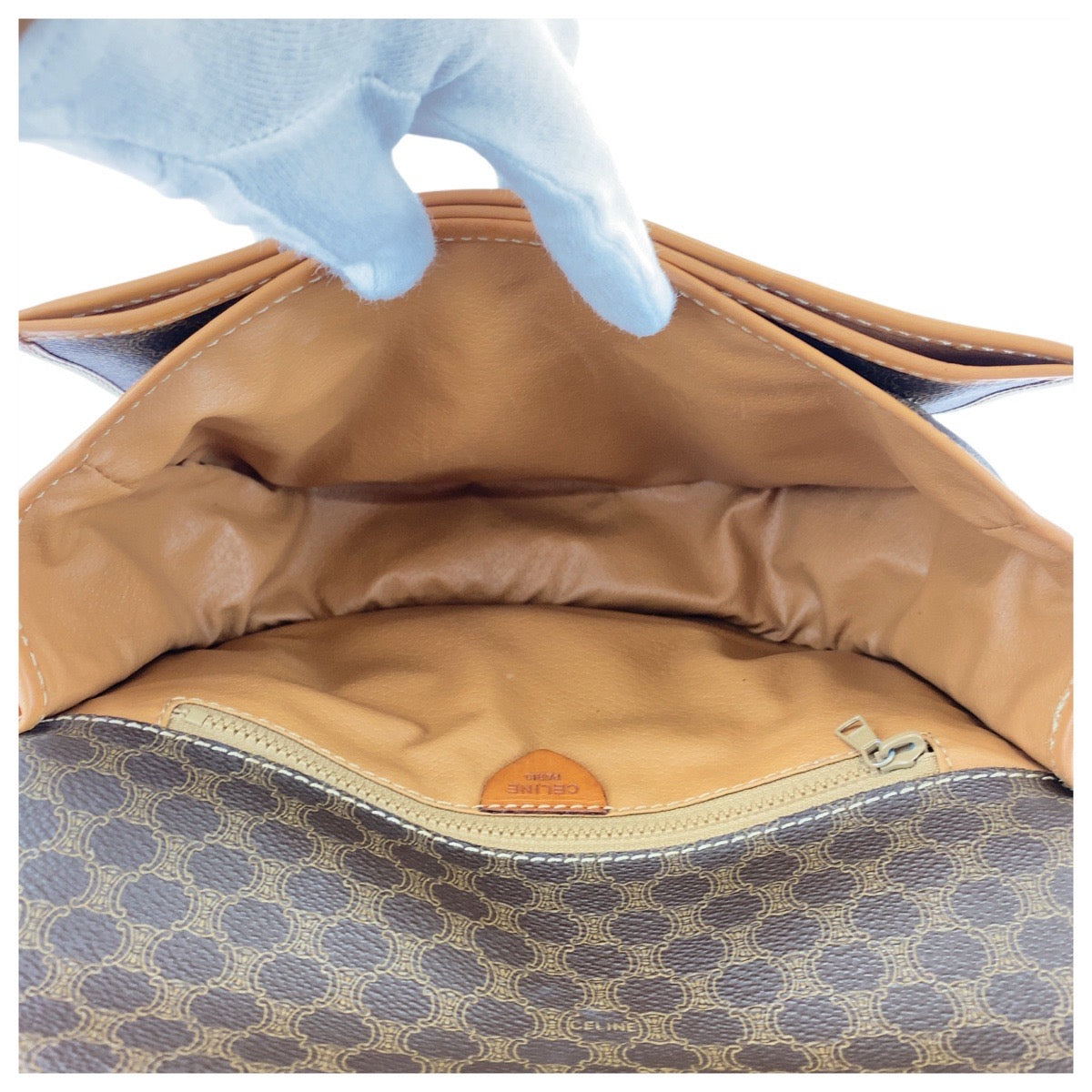 17912
CELINE セリーヌ ヴィンテージ マカダム サークルロゴ ブラウン ゴールド金具 PVC / レザー M10 ショルダーバッグ ポシェット レディース ABP46