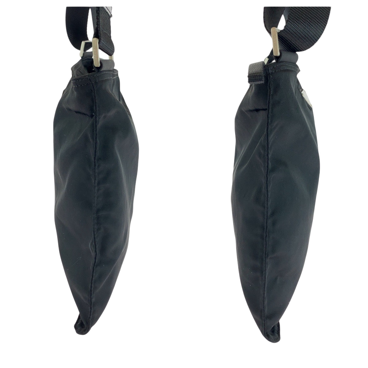 17916
PRADA プラダ テスート 三角ロゴプレート ブラック 黒 シルバー金具 ナイロン ショルダーバッグ ポシェット  メンズ A46