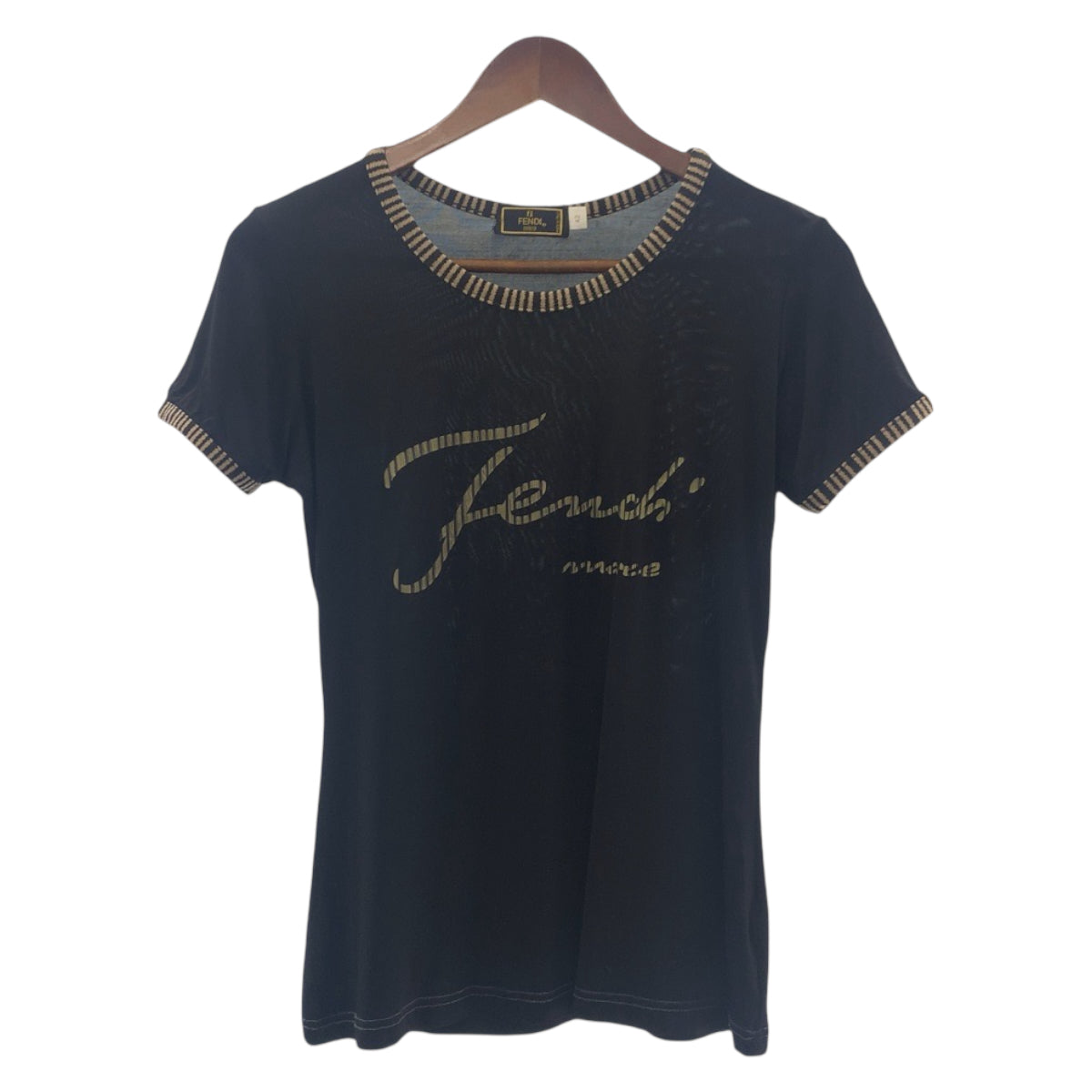 17942
FENDI フェンディ プリントロゴ サイズ42 ブラック 黒 レーヨン / ポリウレタン 半袖Ｔシャツ クルーネック  レディース AB12