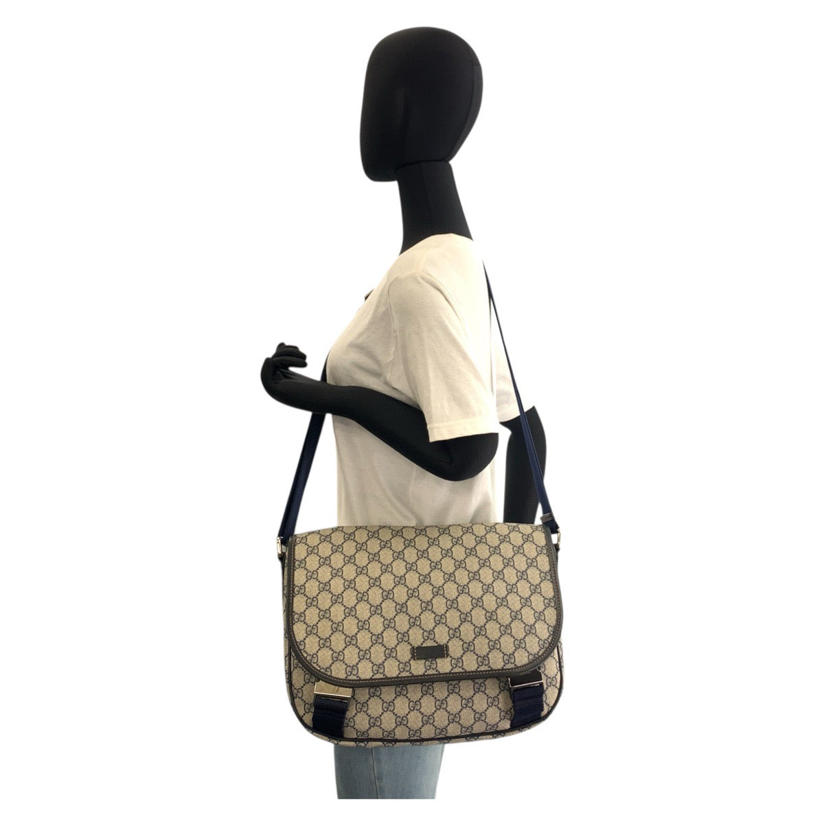 18047
GUCCI グッチ グレー ネイビー シルバー金具 GGスプリームキャンバス 201732 ショルダーバッグ メッセンジャーバッグ  メンズ ABP67