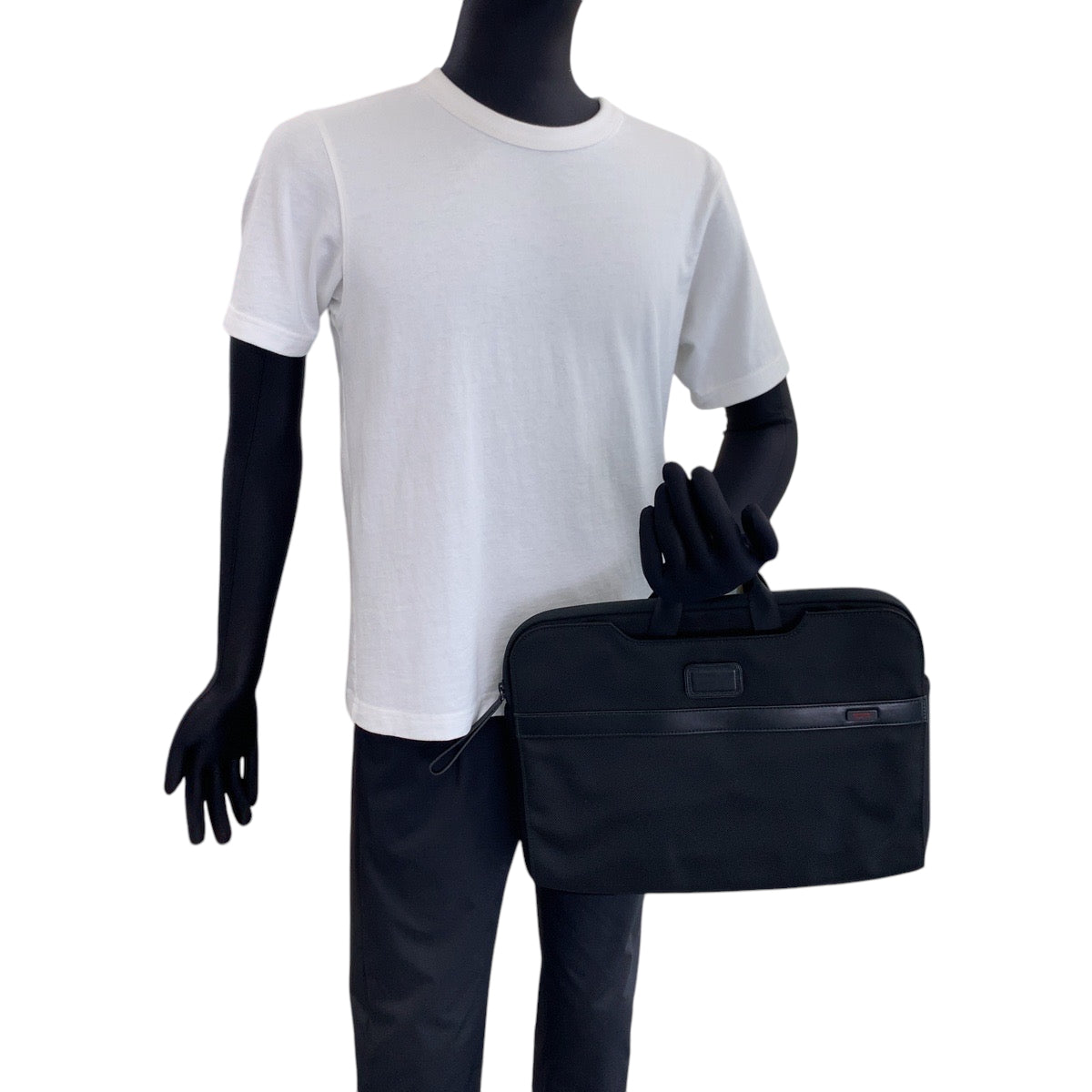 18053
TUMI トゥミ 男女兼用 ブラック 黒 ブラック金具 ナイロン 26156DH ビジネスバッグ PCケース  メンズ A17