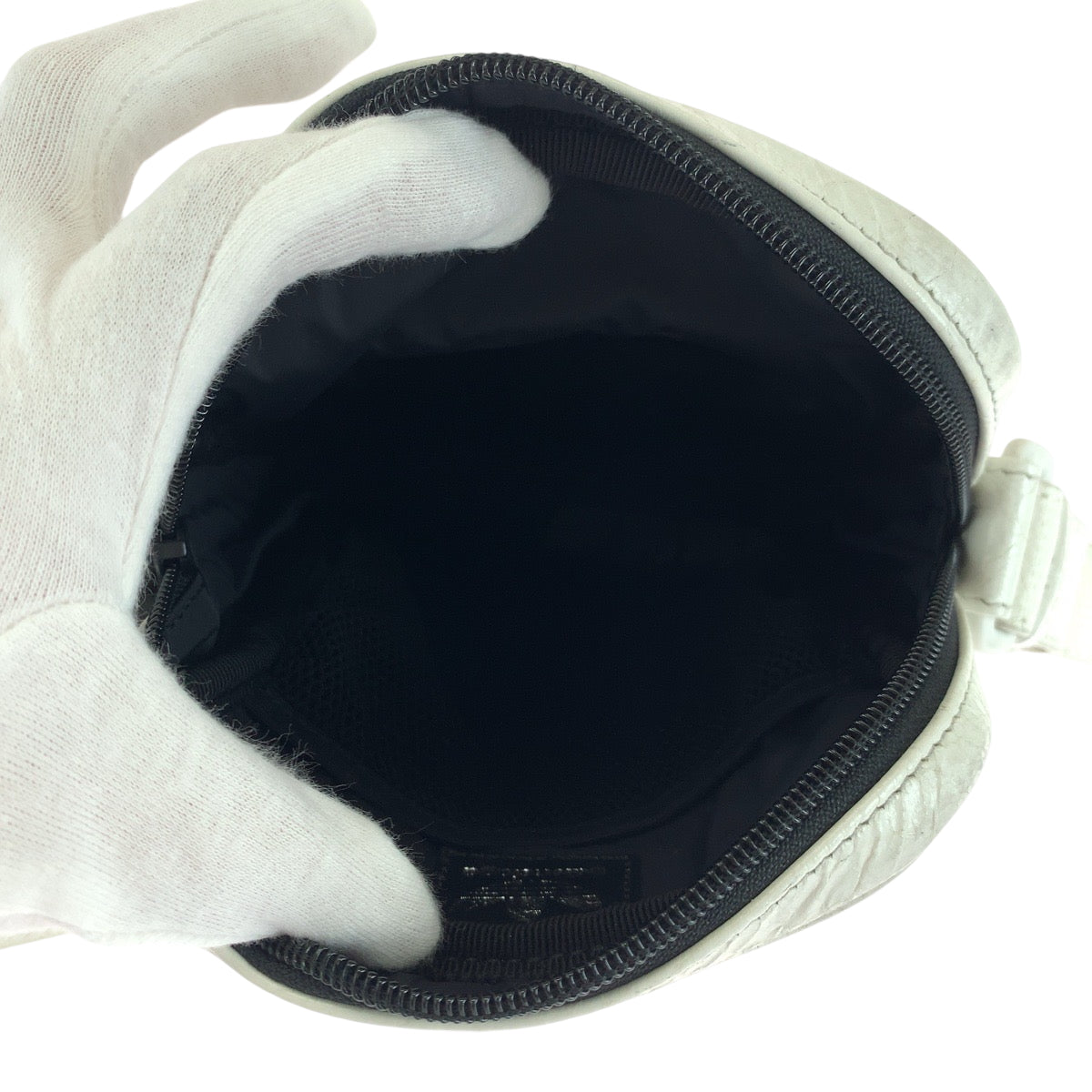 18055
BALENCIAGA バレンシアガ アディダスコラボ スリーストライプ 男女兼用 ホワイト ブラック ホワイト金具 レザー 721850 ショルダーバッグ ポシェット  メンズ A75