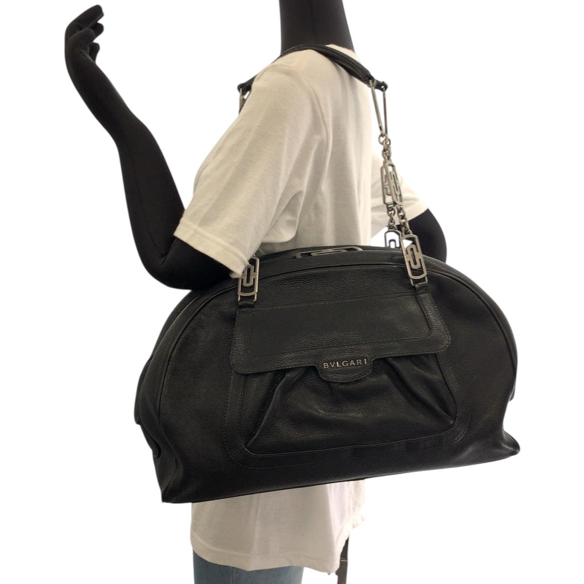 18061
BVLGARI ブルガリ ロゴ ブラック 黒 シルバー金具 レザー チェーントートバッグ ショルダーバッグ レディース ABP41