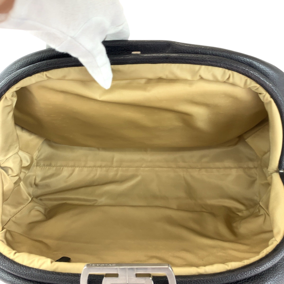 18061
BVLGARI ブルガリ ロゴ ブラック 黒 シルバー金具 レザー チェーントートバッグ ショルダーバッグ レディース ABP41