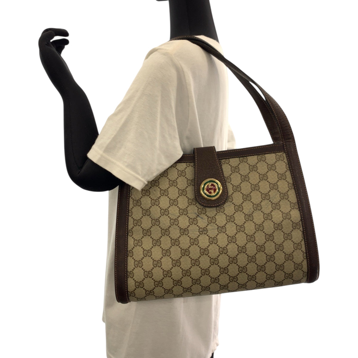 18091
GUCCI グッチ オールドグッチ ベージュ ブラウン ゴールド金具 GGスプリームキャンバス ショルダーバッグ 肩掛け  レディース ABP40