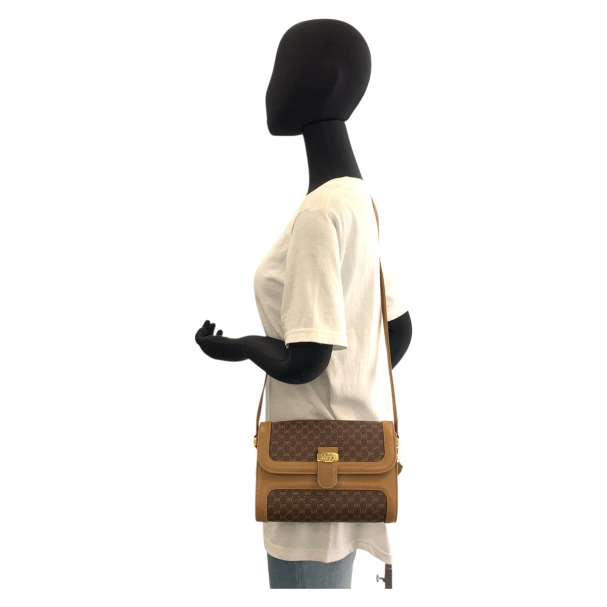 18134
GUCCI グッチ ヴィンテージ マイクロGG オールドグッチ ブラウン ゴールド金具 PVC / レザー 001 414 1161 ショルダーバッグ ポシェット レディース ABP46