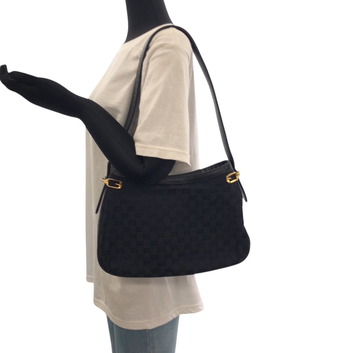 18138
GUCCI グッチ ブラック 黒 ゴールド金具 GGキャンバス ホーボー ショルダーバッグ レディース ABP50