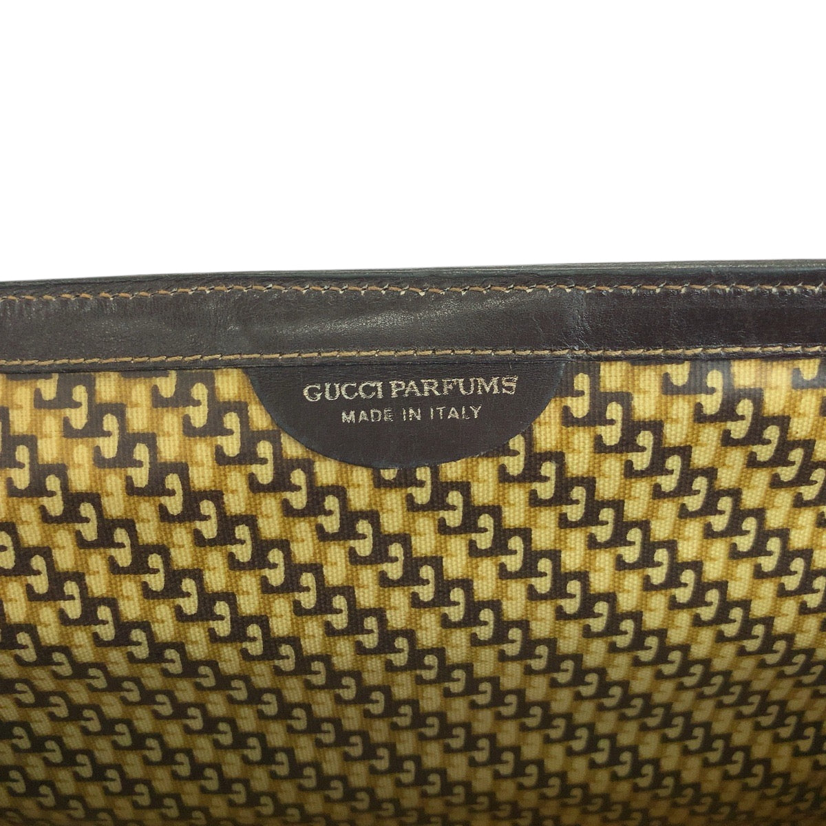18174
GUCCI グッチ ヴィンテージ GUCCI PARFUMS オールドグッチ シェリーライン ブラウン レッド グリーン ゴールド金具 スウェード / レザー クラッチバッグ セカンドバッグ  レディース AB24