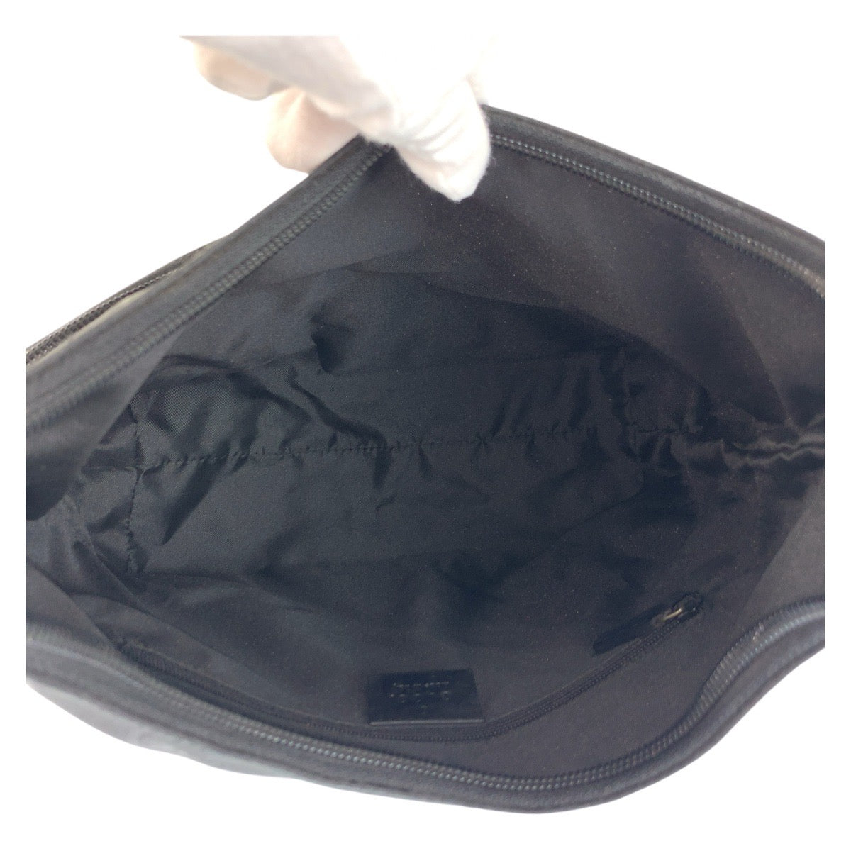 18183
GUCCI グッチ ブラック 黒 シルバー金具 GGキャンバス 001 3386 ショルダーバッグ  レディース A39