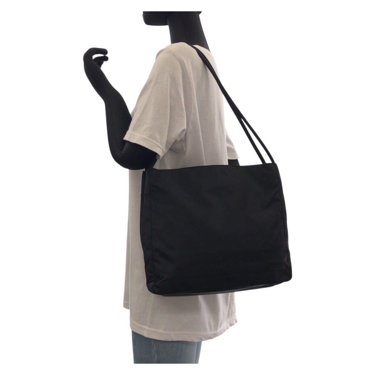 18187
PRADA プラダ テスート 三角ロゴプレート ブラック 黒 シルバー金具 ナイロン トートバッグ ショルダーバッグ レディース ABP39