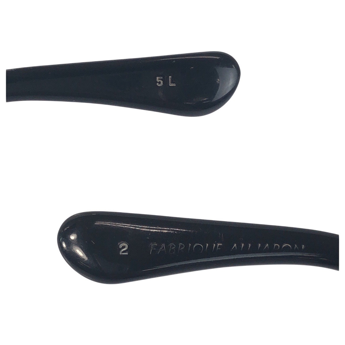 18202
YVES SAINT LAURENT イヴ サンローラン ヴィンテージ YSL ブラック 黒 ゴールド プラスチック 31-6703 5L サングラス 男女兼用 スクエア  メンズ AB