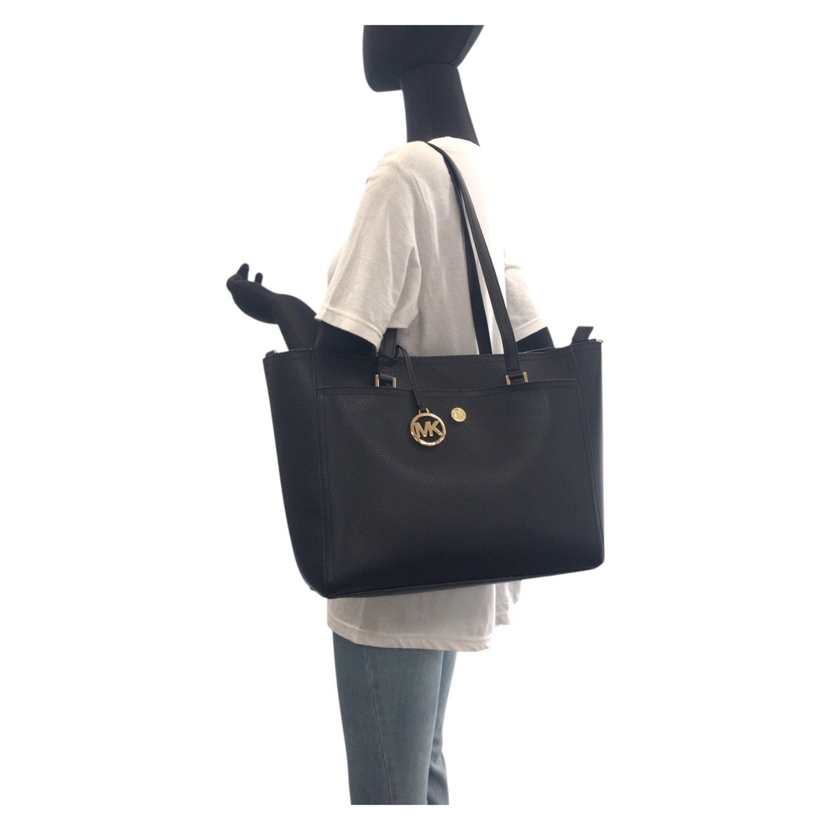 18333
Michael Kors マイケルコース ブラック 黒 ゴールド金具 レザー トートバッグ ショルダーバッグ  レディース A