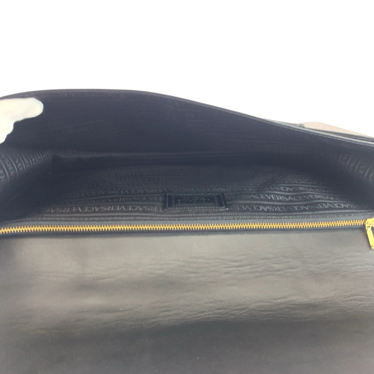 18335
Gianni Versace ジャンニ ヴェルサーチ ヴィンテージ サンバースト ブラック 黒 ゴールド金具 レザー ビジネスバッグ ブリーフケース ハンドバッグ  メンズ A77