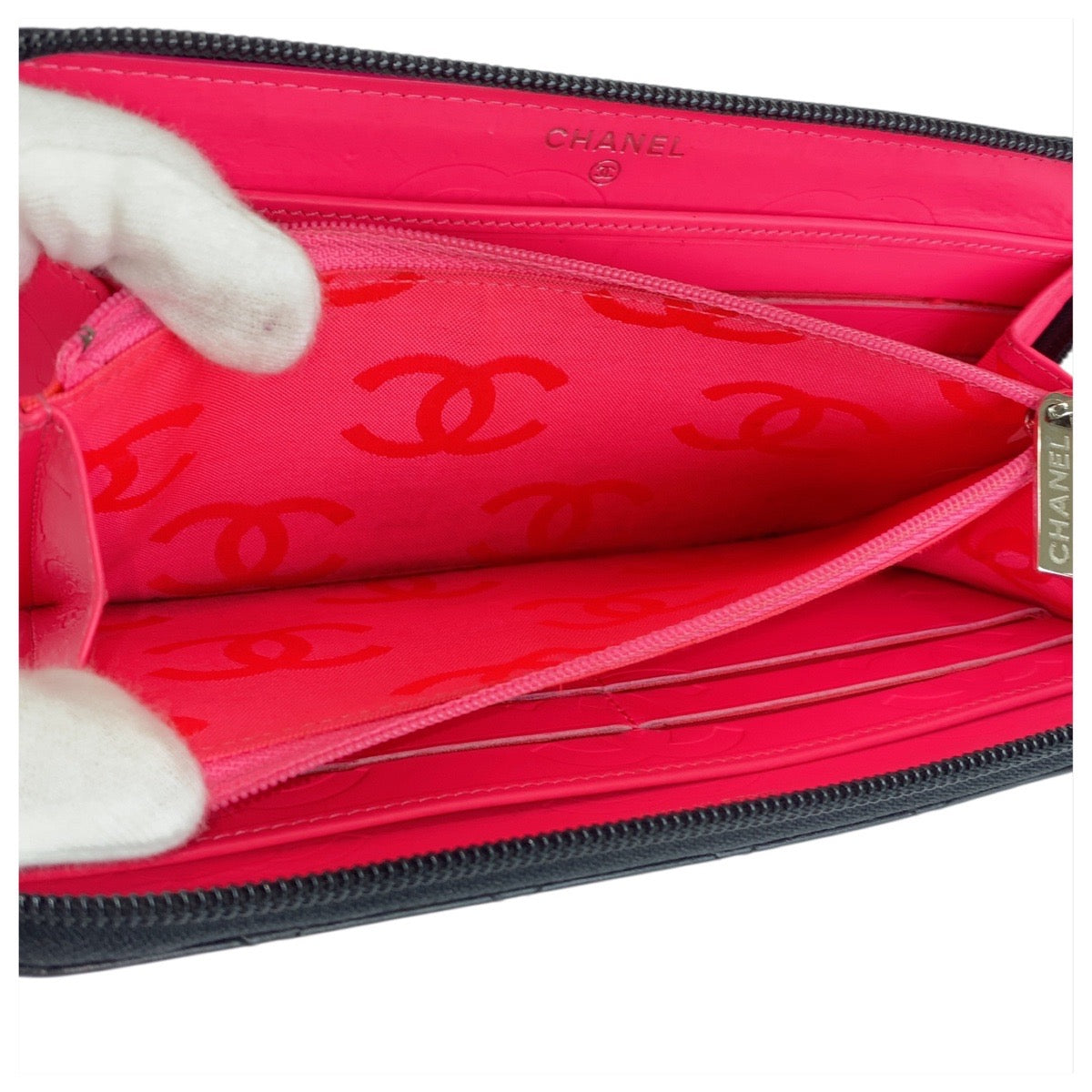 18355
CHANEL シャネル カンボンライン ココマーク ブラック 黒 シルバー金具 レザー / エナメル 長財布 ロングウォレット レディース A84