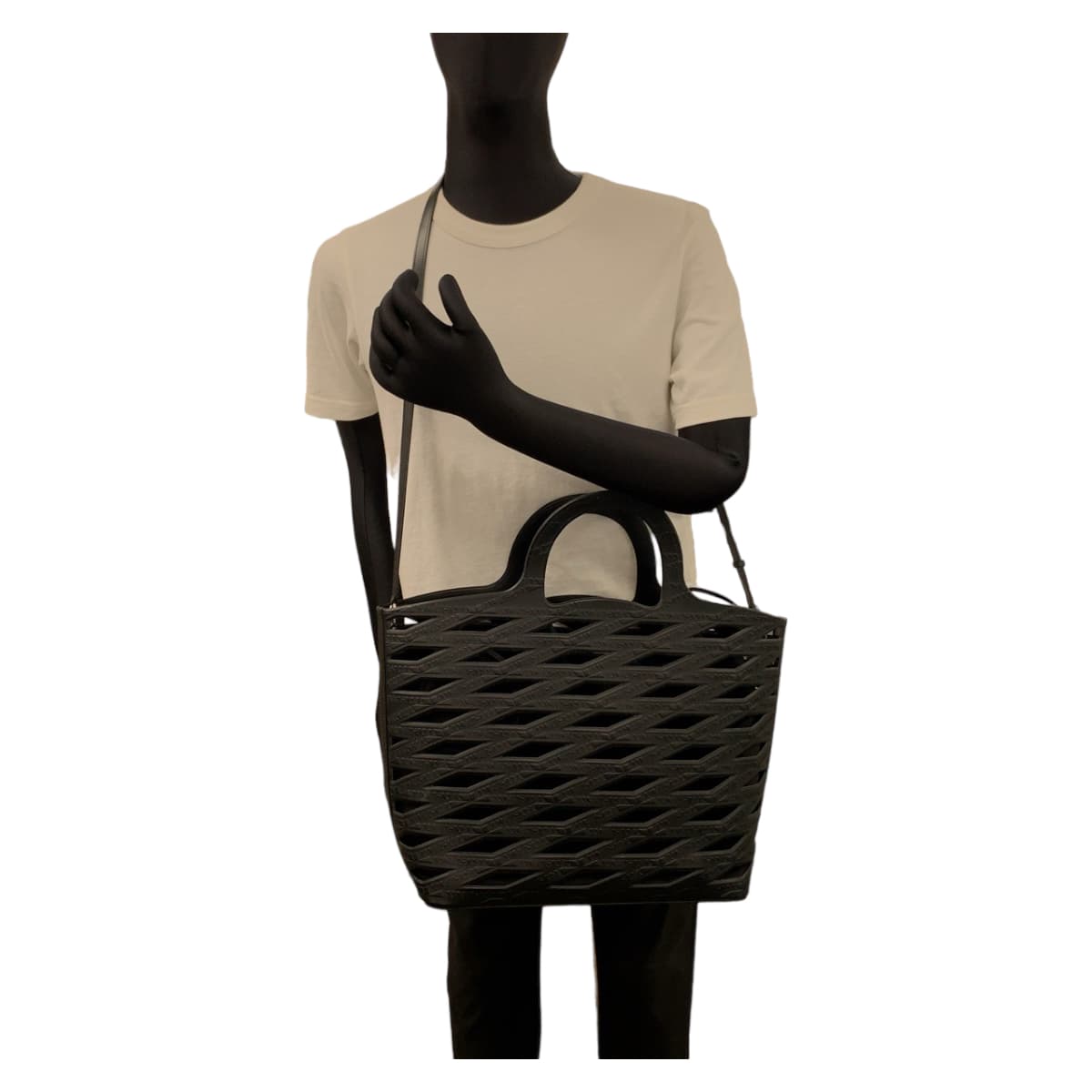 18420
BALENCIAGA バレンシアガ ネオバスケット ブラック PVC 626111 トートバッグ ショルダーバッグ 男女兼用 メンズ SA105