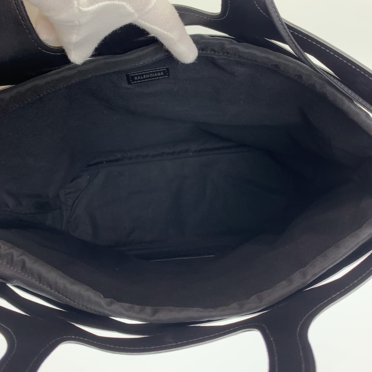 18420
BALENCIAGA バレンシアガ ネオバスケット ブラック PVC 626111 トートバッグ ショルダーバッグ 男女兼用 メンズ SA105