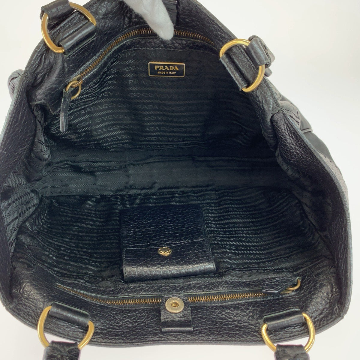 18463
PRADA プラダ ヴィッテロダイノ テスート 三角ロゴプレート ブラック 黒 ゴールド金具 レザー / ナイロン ハンドバッグ ショルダーバッグ  レディース ABP50