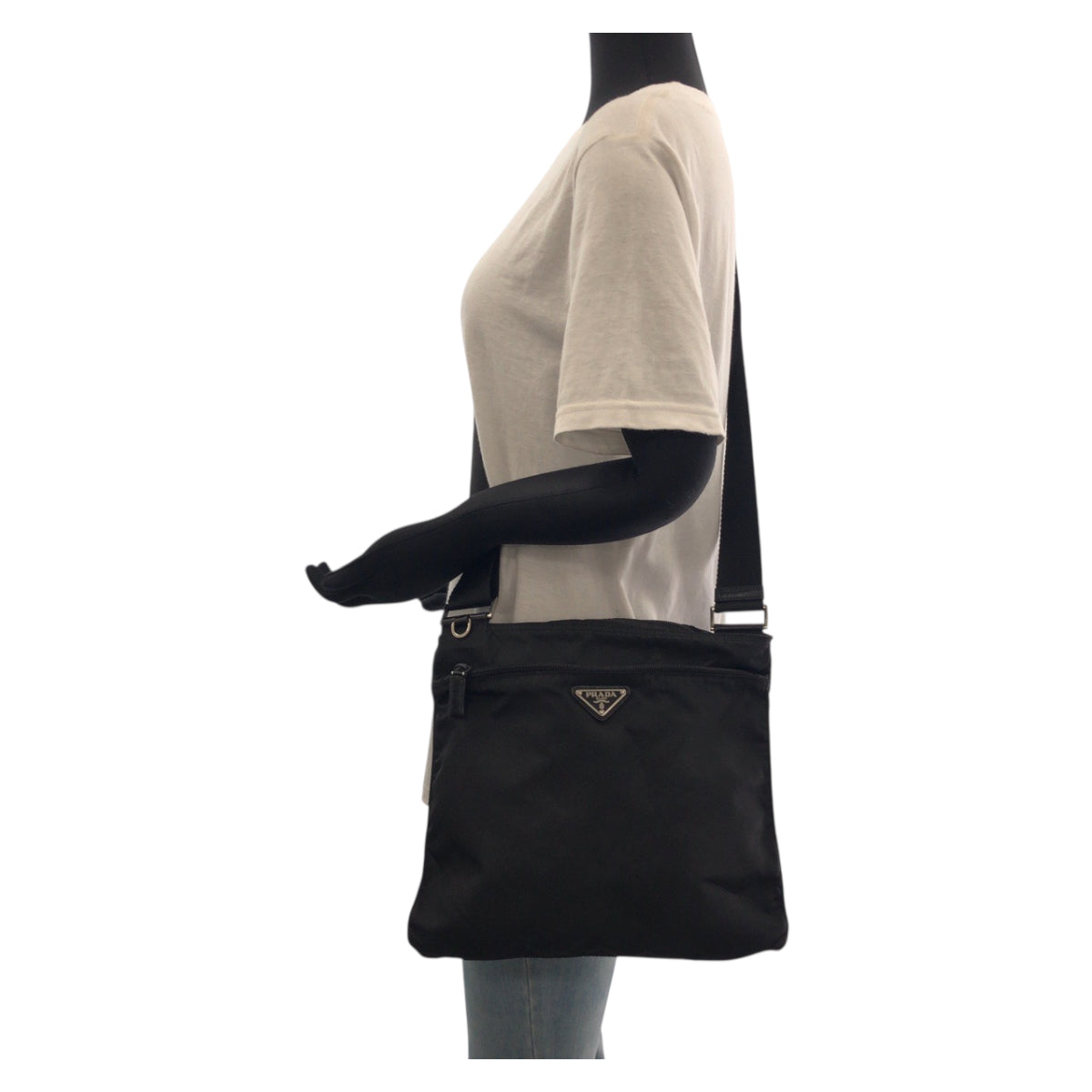 18493
PRADA プラダ テスート 三角ロゴプレート ブラック 黒 シルバー金具 ナイロン BT7372 ショルダーバッグ サコッシュ  レディース ABP38