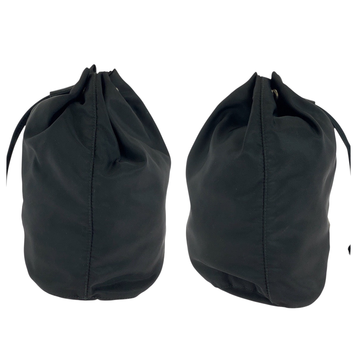 18496
PRADA プラダ テスート 三角ロゴプレート ブラック 黒 シルバー金具 ナイロン 1N0369 ポーチ 巾着ポーチ  レディース ABP22